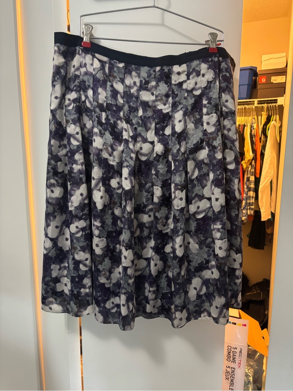 Jones New York purple, navy, white and gray Floral Pleated Midi Skirt